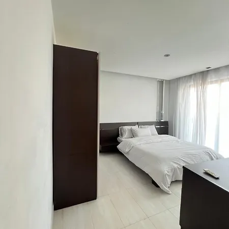Homestay Premier Mansions Zebbug (Southern Region)